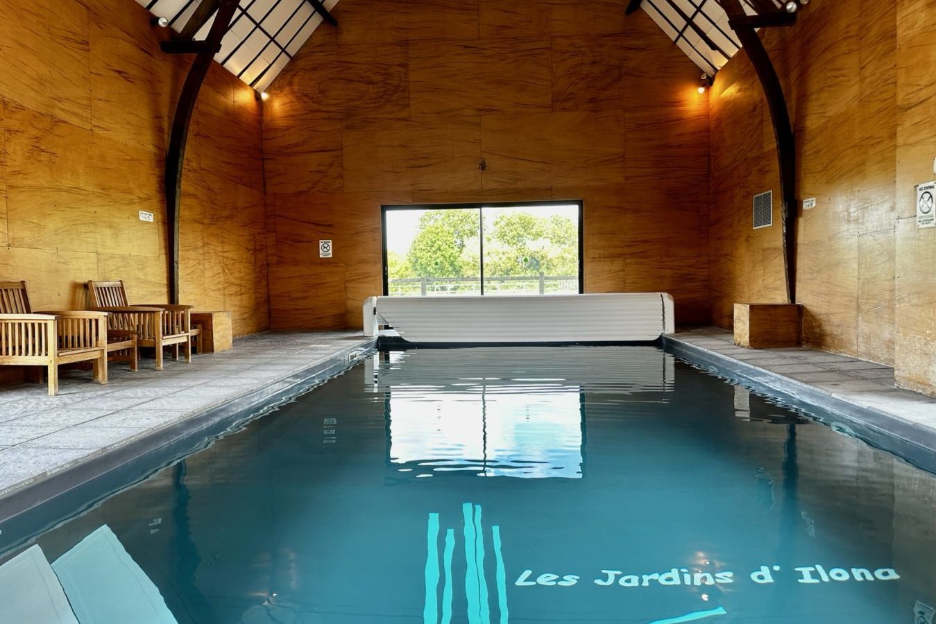 piscine vue de face